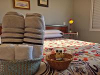 Deluxe Queen Suite
