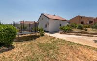 Luxe Holiday Home - B&B Posedarje