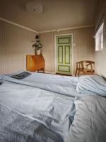 2 Houses & A Barn Double Room - B&B Festvåg