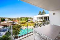 Waterline 310 - B&B Forster