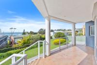 Sunrise on the Bay Managed by Batemans Bay Accom - B&B Malua Bay