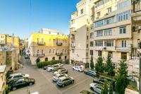 Old Town Apartment by Baku Housing - Bed and Breakfast Bakoe