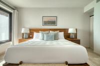 Superior One-Bedroom Apartment