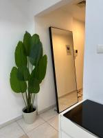 Prime Marina Location Stylish Apartment in Princess Tower - B&B Dubai