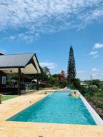 Lennox Estate with Pool, Tennis court, Gym & Sauna - Chambres d'hôtes Lennox Head