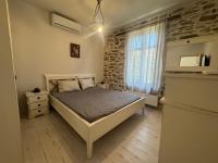 White Stone Apartments by BookVillaEU - B&B Nikiti
