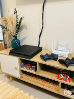 J&J Mactan Stays with Netflix, Pool & Paid Parking - B&B Marigondon