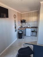 30 on Dijon room 1 - Ferienwohnung Port Elizabeth