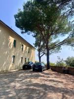 Parcheggio privato - Moderno e luminoso APT per 6 nel cuore di Massa Marittima - B&B Massa Marittima