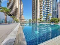 Iris Blue - Colourful One Bedroom in The Marina - Ferienwohnung Dubai