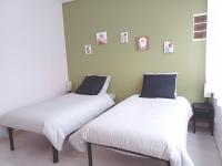Le St Fuscien - spacieux - 3 llits - B&B Amiens