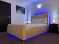Deluxe Double Room with Shower