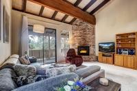 Mountain Shadows Chalet Tahoe Fun Awaits - Bed and Breakfast Incline Village