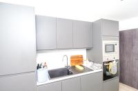 Bradford Stays, 2BR Family & Contractors - B&B Bradford