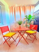 Essentiel T1 bis , Parking privé & Piscine proche Aéroport - Bed and Breakfast Blagnac