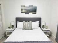 Sophisticated Dania Beach Suites Near the Beach - B&B Dania Beach