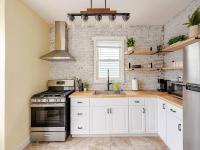 Urban Oasis 3BR Apt with Iconic WTC View - Bed and Breakfast Jersey City