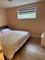 All inclusive pied à terre near airport 2nd bed extra thirty dollars cash - B&B Pointe-Claire