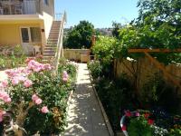 Eleonor Guest House - B&B Byala