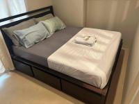 Condo Unit with Balcony Avida IT Park - B&B
