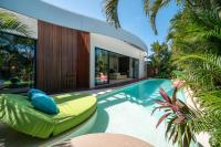 Villa Yellow Moon, A Tropical 3BR Sanctuary in Uluwatu - Chambres d'hôtes Uluwatu