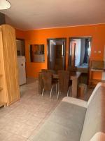 Appartamento con 3 Camere da Letto