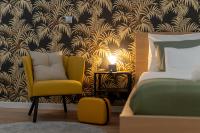 Old Town Luxe Retreat - King Bed - Steps to Main Square - Ferienwohnung Krakau