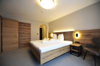 One-Bedroom Apartment with Balcony