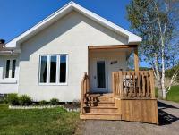 Le Chalet - Bed and Breakfast Petit-Saguenay