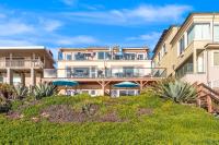 3009 Ocean St D Beautiful beachfront condo with deck - Bed and Breakfast Carlsbad