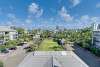 Discounted Palm View Studio with Pool And Spa - B&B Gold Coast