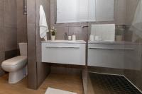 Beautiful 2 Bed at Baypoint Mouille Point - Ferienwohnung Kapstadt