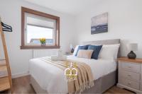 Braehead Stay - SJA Stays - Modern 2 Bed House - Chambres d’hôtes Cruden Bay