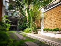 Elegant Suites Central - B&B Hanoi