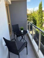 Blue Magenta 1 - Ferienwohnung Sosopol