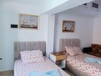 6B Basement chalet 114 4 beds 2 bathrooms on the pool green beach - B&B El Alamein