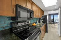 Oceanside Escape by StayMareni - Oceanfront Suite - Chambres d’hôtes Myrtle Beach