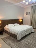 شقة ثلاثة غرف نوم وصالة - Chambres d’hôtes Al Bahah