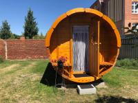 Wooden Barrel without own Bathroom