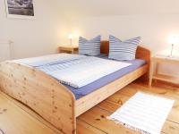 Apartment mit 2 Schlafzimmern und Dusche 