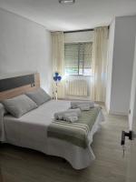 Universidad Piso Artur II - B&B Ourense