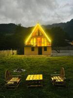 Mountain Shadow Cottage in Racha - Bed and Breakfast Ghebi