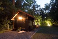 Forest Cabin Nest-Family Retreat for 7 with Sauna & Hot tub - Chambres d'hôtes Gornji Mihaljevec