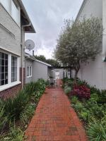 Striped Horse Guest House - Kenilworth Upper - B&B Cape Town