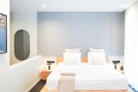 In the Heart of Athens 150m from Monastiraki Metro Station by Lumen Living - Chambres d’hôtes Athènes