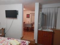 Studio Leona - Ferienwohnung Kornić
