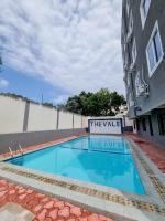 Luxury Sea View with a Pool, Fast WiFi, AC & 3Mins Walk to the Beach - Ferienwohnung Mombasa