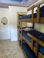 Etagenbett im gemischten Schlafsaal