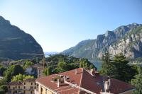 Top Floor Apartment 5 minutes walk to lake - Chambres d'hôtes Malgrate