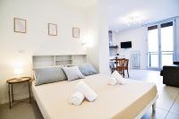 Astra 1 - Rifugio moderno dal gusto elegante - B&B Bologna